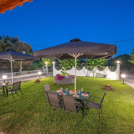 Afroditi Holiday Home - Blue Apartment Svoronata Exterior foto